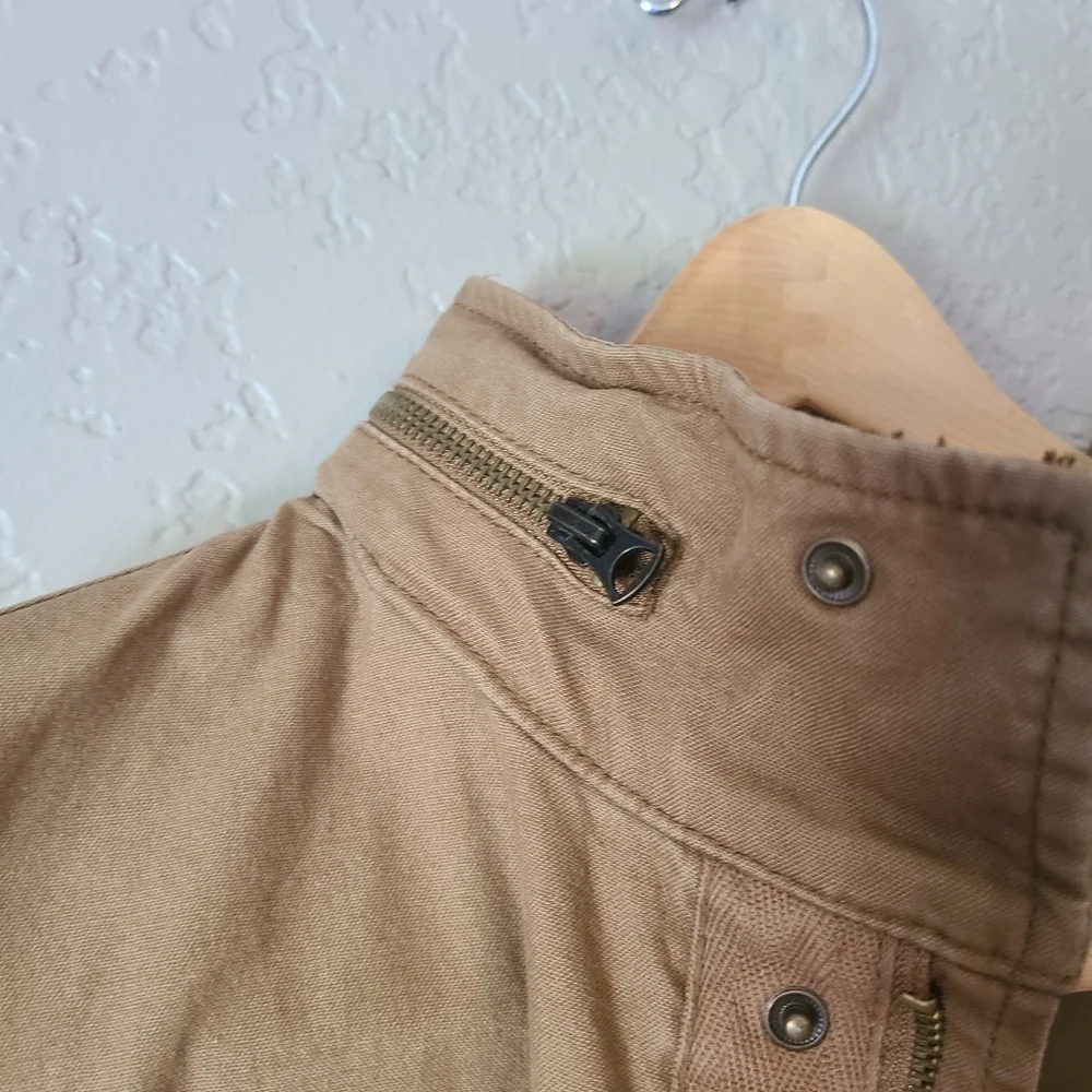 Men's Tan Jacket